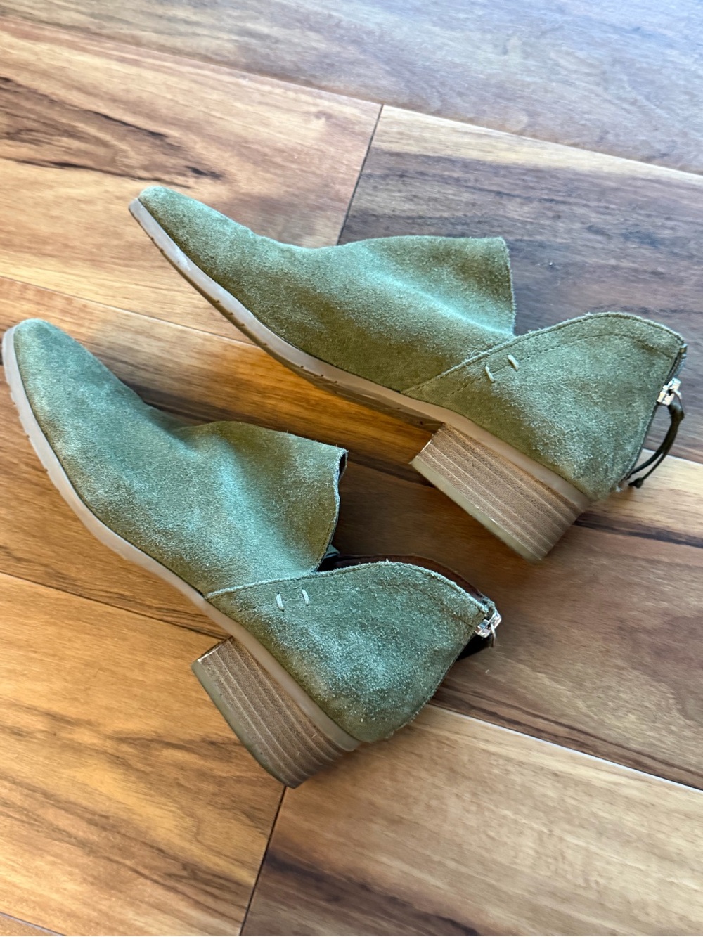 Kenneth Cole Reaction Olive Suede Ankle Booties